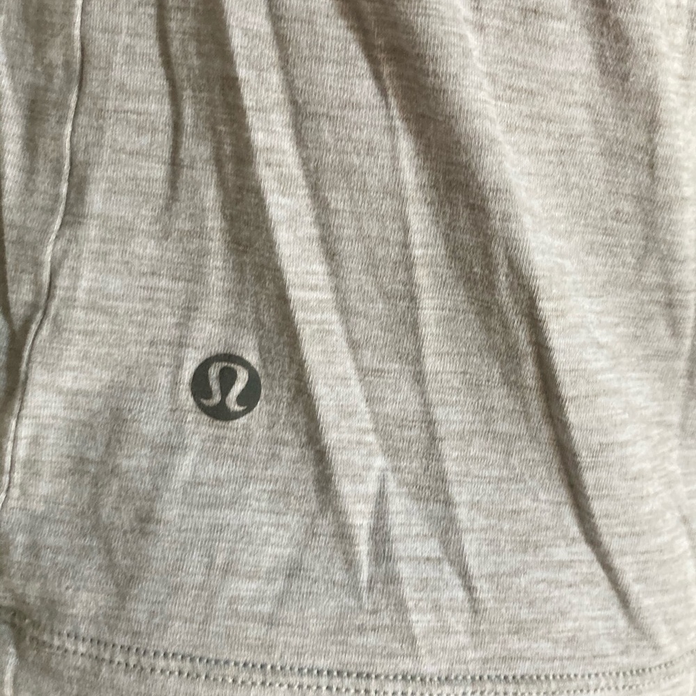 Men’s lulu lemon t shirt